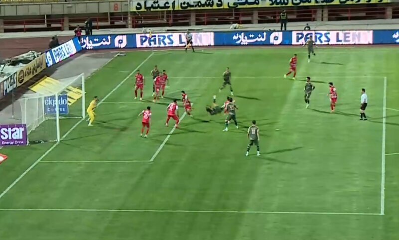 لحظه به ثمر رسیدن گل اول شمس آذر به پرسپولیس + ویدئو | شمس آذر ۱ پرسپولیس ۰
