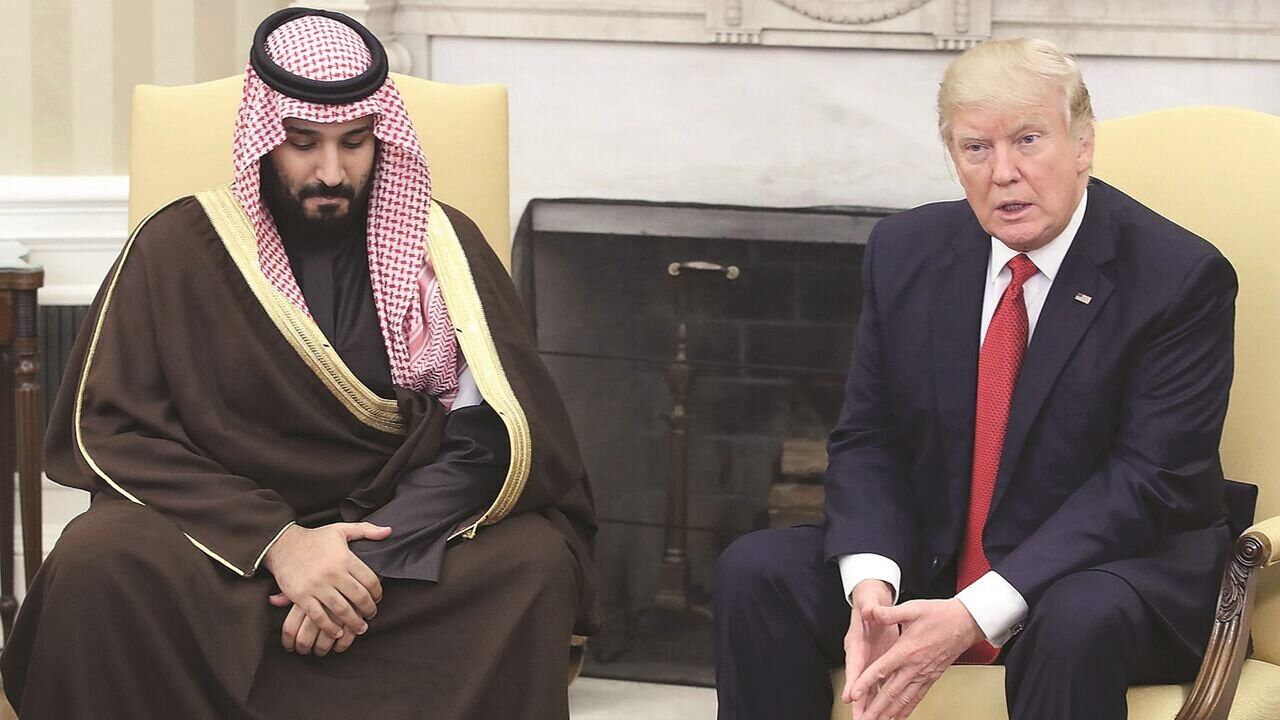 ژست جالب بن سلمان در حضور ترامپ | این ویدئو پر بازدید شد