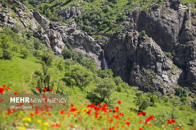 تخت سلیمان؛ یکی از جاذبه های تاریخی و اسرارآمیز ایران