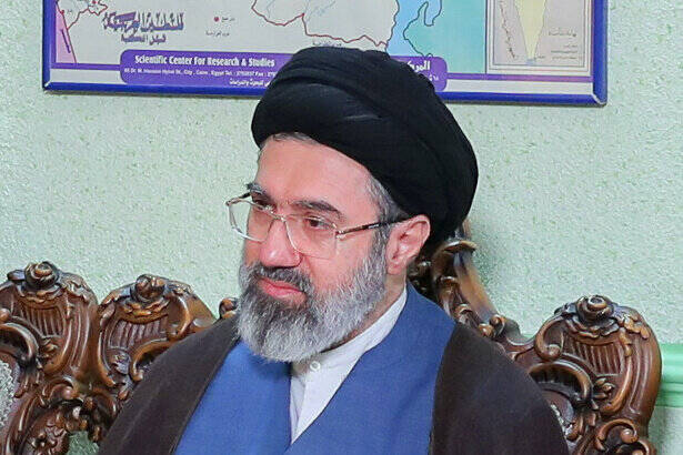 درباره انتخاب سید مجتبی خامنهای