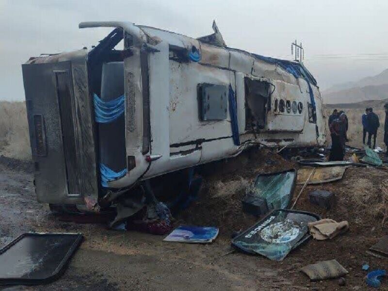 افزایش جانباختگان واژگونی اتوبوس کرمان مشهد/ آمار