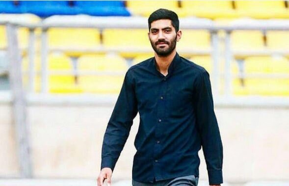 | واکنش جالب محمد انصاری برای فرار از مصاحبه با خبرنگار در اجتماعات شبانه مردمی