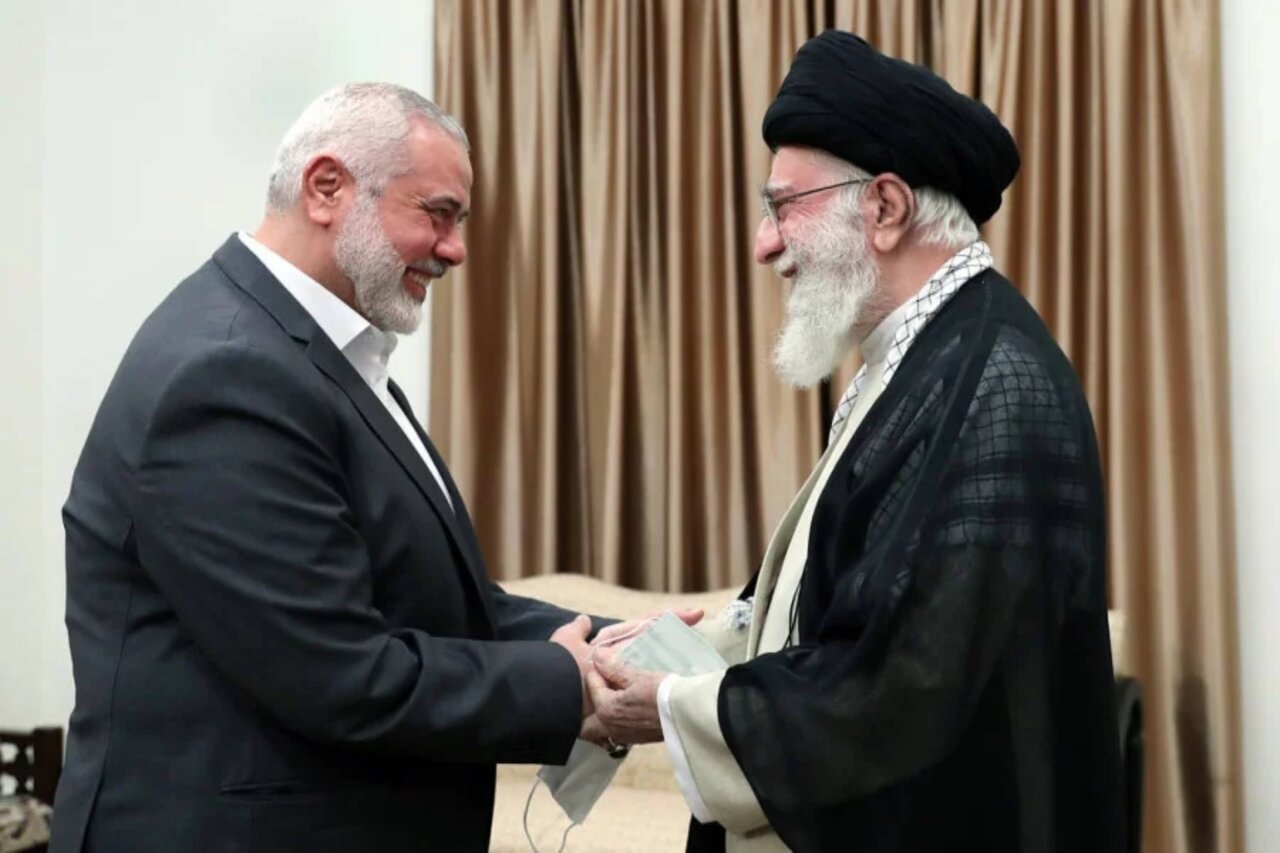 | پنجره متفاوتی به آخرین دیدار شهید هنیه با رهبر شهید انقلاب، در روز قبل از شهادت