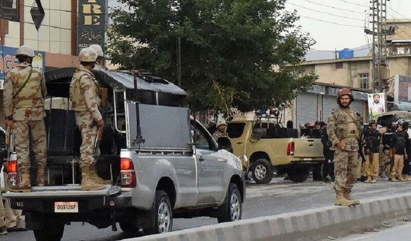 درگیری شدید دولت پاکستان با عناصر مسلح/ 4 نظامی کشته شدند
