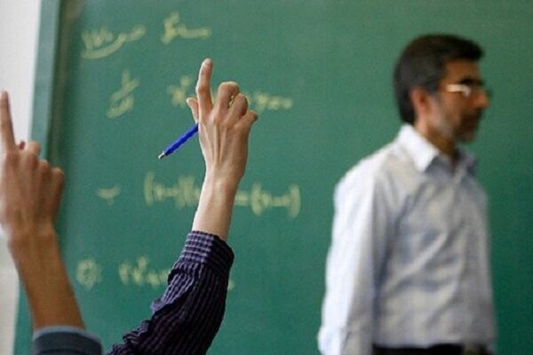 شبکهای از خانوادههای سیاسی مدارس زنجیرهای دارند؛ انتقال معلمهای خوب به مدارس ویژه و کاهش کیفیت آموزشِ مدارس دولتی/ کدام نهادها مدرسهداری میکنند؟
