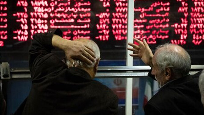 کل بازار سهام ایران به اندازه سود یکسال گوگل ارزش مدارد اما مسئولان از دستاوردهای بزرگ حرف می زنند
