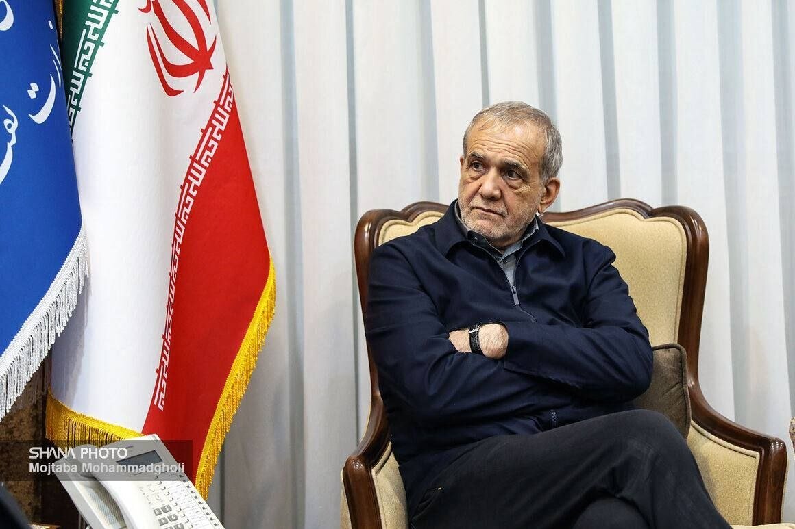 انتقاد تند پزشکیان از رسانههای فارسی زبان؛ خجالت نمیکشید؟ شما ایرانی هستید؟!