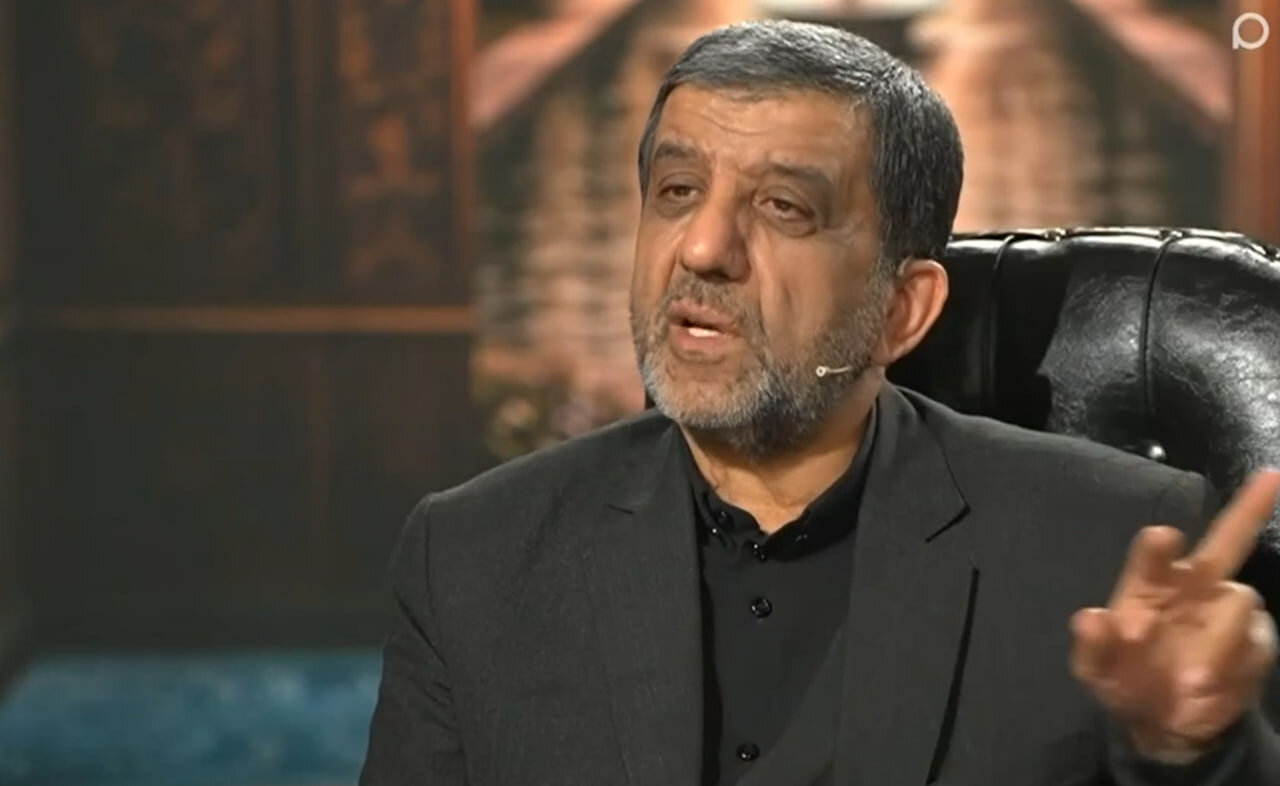 توئیت عجیب ضرغامی درباره «مذاکرات» و «قیمت نفت» با الهام از کلیپ طنز قدیمی؛ گاز ورمه، خودش داره میره! + تصویر
