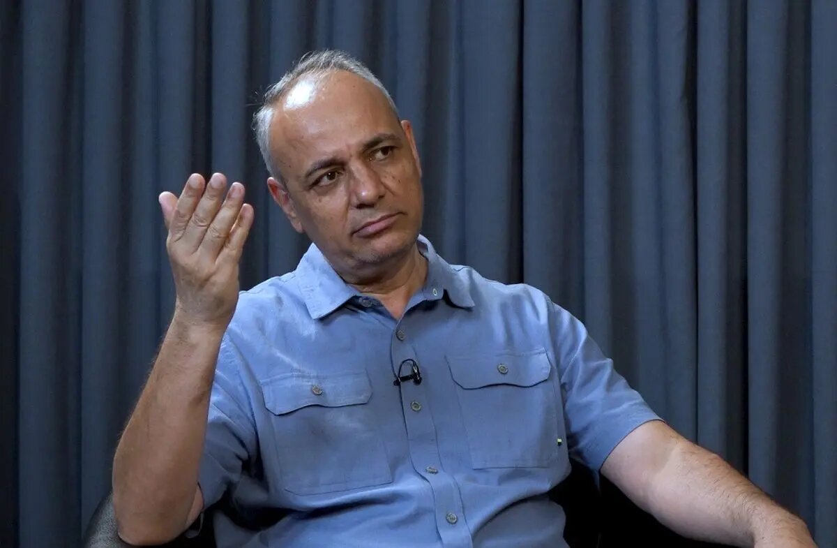 زیدآبادی: چه شده که محمد باقر ذوالقدر سردار اصولگرایان تندرو و محسن رضایی فرمانده جناح میانهرو تلقی می شود؟!