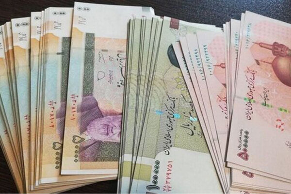 کشف ۷۴ میلیارد ریال پول نقد توسط مأموران گمرک از یک تبعه خارجی
