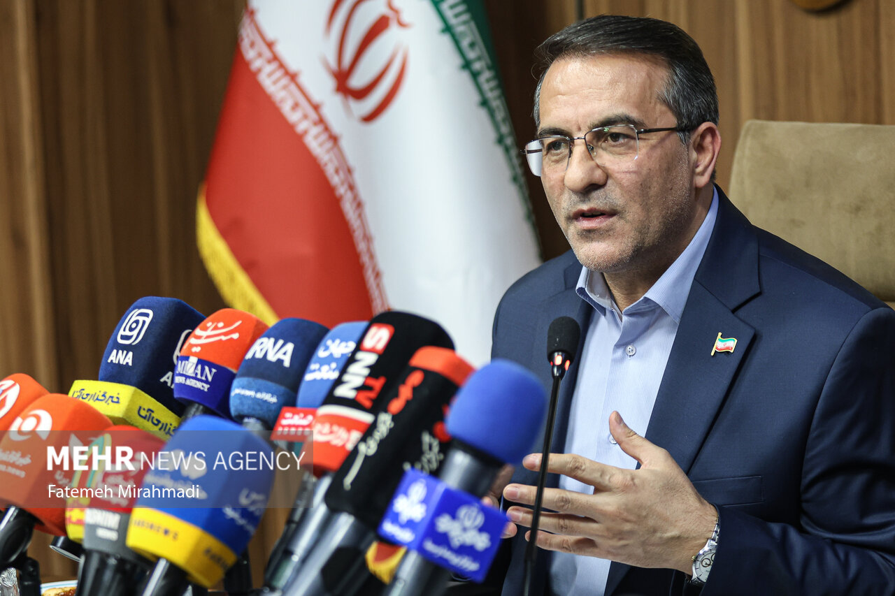 رفیعزاده: برنامههای اصلاح اداری در سه دهه اخیر به نتیجه نرسید