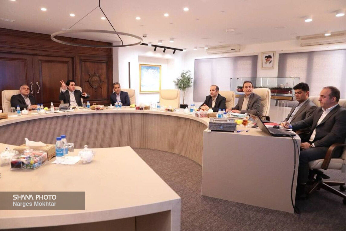 قدردانی وزیر نفت از تلاشهای بیوقفه شرکت ملی نفتکش در جنگ تحمیلی
