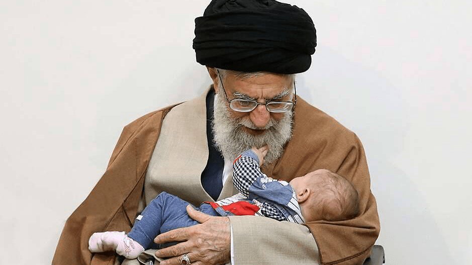 تولدی که آقای شهید ایران با شنیدن خبرش یک شعر ناب خواندند