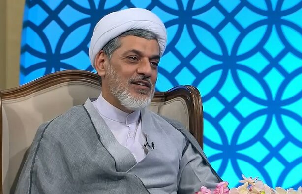 دشمن به جای تفنگ، با اعصاب مردم بازی میکند | ویدئو