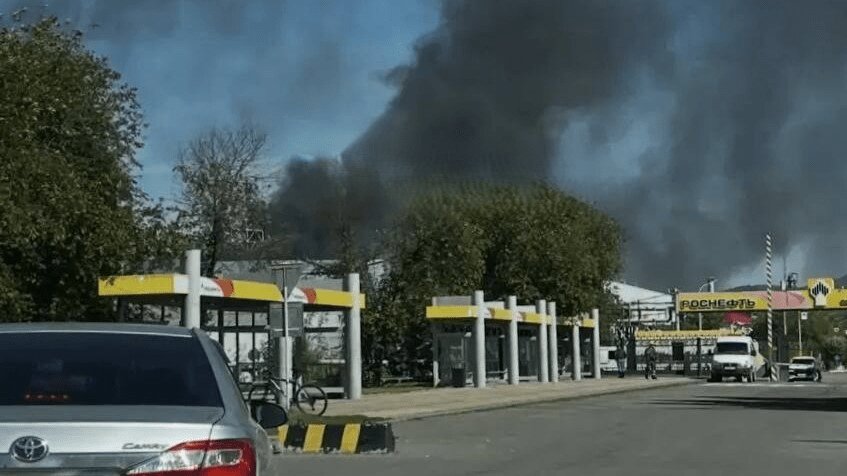 بزرگترین پالایشگاه روسیه در آتش سوخت | توضیح مقامات محلی در روز حادثه