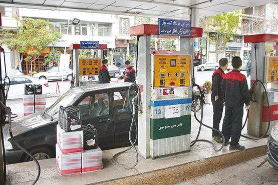 پنج ماه تاخیر در پرداخت حقالعمل جایگاههای سوخت
