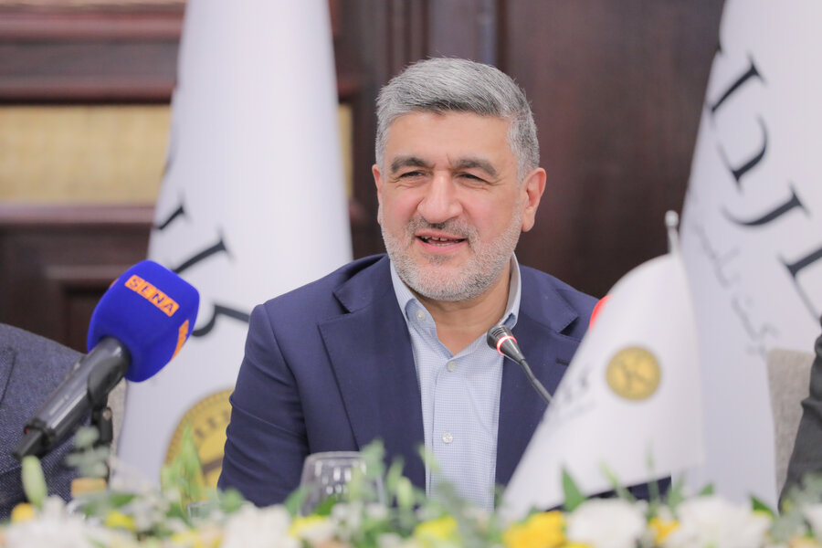 ارزیابی رییس سازمان بورس از سناریوهای پیشروی بازار سرمایه/ کانون نهادهای سرمایهگذاری سند سیاستی «نقش نهادهای مالی در ثبات اقتصادی» را تدوین کند/ بازار سرمایه باید به موضوعاتی فراتر از سود و افزایش سهم بازار هم فکر کند + ویدئوی مشروح سخنرانی
