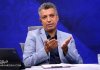 دفاع روزنامه اطلاعات از عادل فردوسی پور: چرا می خواهید آدمها کاملا همانی باشند که شما می خواهید؟ دفاع روزنامه اطلاعات از عادل فردوسی پور: چرا می خواهید آدمها کاملا همانی باشند که شما می خواهید؟