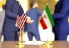 سفیر آمریکا به احترام سرود ایران ایستاد + فیلم