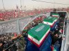 ببینید | اقدام جالب توجه کودک عراقی در بدرقه پیکر رهبر شهید
