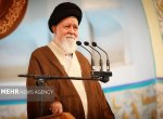 توصیه به امام جمعه مشهد: جایگاه روحانیت را رعایت کنید، بیش از این برای خودتان دافعه نتراشید
