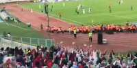 ببینید | موج مکزیکی مردان و زنان پرسپولیسی در ورزشگاه آزادی