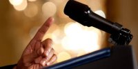 ببینید | رسانه‌ها به افراد بی‌سواد تریبون انتخاباتی ندهند!
