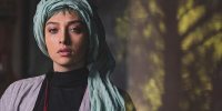 عکس | ژست جدی آناهیتا درگاهی در قاب دوربین