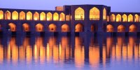 تصاویر | تصاویری تاسف‌بار از تخریب پل خواجو در شب چهارشنبه‌سوری