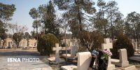عطرافشانی و گلباران مزار شهدای ادیان توحیدی