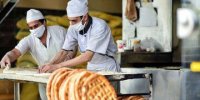 اقدام جالب یک نانوایی برای رساندن نان به افراد نیازمند + عکس