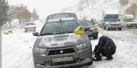 تردد در سه گردنه همدان فقط با زنجیر چرخ امکان پذیر است
