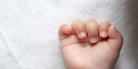 نوزاد عجول در خودرو گوشه خیابان به دنیا آمد/ عکس