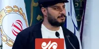 صحبتهای جواد عزتی هنگام دریافت سیمرغ بهترین کارگردانی