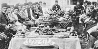 روایت ناصرالدین‌شاه از تحویل سال ۱۲۵۴: انیس‌الدوله اوضاع تحویل کاملی چیده بود، از نمک و ممک، سبزی و مبزی