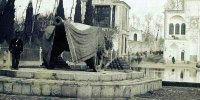 از تعریف ناصرالدین‌شاه تا طعنه‌ی صادق هدایت/ وقتی توپ‌ مرواری پای ثابت مراسم چهارشنبه‌سوری بود