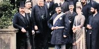 ناصرالدین شاه در فرنگ؛ مات مات به دختر سفید بسیار خوشگلی نگاه می کردم که مردم فهمیدند و خندیدند /به قدر بیست هزار خوشگل امروز دیدم