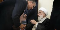 تصاویر | چهره‌های مطرح سیاسی در مراسم ترحیم همسر آیت‌الله جنتی