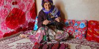 تصاویر زیبا از مادرانِ آبادی | لباس های رنگی اقوام ایرانی را ببینید | تصاویر