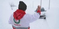 چهره یخ زده امدادگران هلال احمر در برف و کولاک | تصاویر