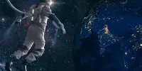 جدیدترین عکس از داخل «ایستگاه فضایی بین‌المللی»(ISS) | پاهای شناور این فضانورد را ببینید | عکس