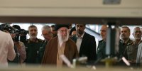 ببینید | رهبر انقلاب: نیروی ایمان و توانایی علمی وقتی با هم همراه باشند معجزه می‌کنند