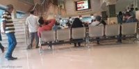ورزش کردن مجری صداوسیما وسط داروخانه! | ببینید