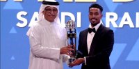 ستاره تیم الهلال لباسش را به موزه سپاهان اهدا کرد + فیلم
