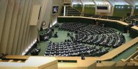شیطنت نمایندگان در مجلس | خاطره خنده‌دار بهروز افخمی از احسنت‌ گفتن در صحن مجلس!