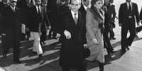 خروج ۳۵ میلیارد تومان ارز از کشور توسط نزدیکان شاه+ فیلم