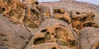 چند ده کیلومتر فاصله از تهران برای دیدن پاییز/ به روستای ارواح سنگی بروید اما نترسید!