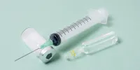 عوارض مرگبار نوروبیون؛ چه کسانی باید آمپول نوروبیون مصرف کنند؟