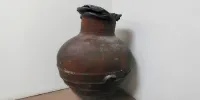 تصویری از خمره‌ قدیمی که سطل آشغال یک موزه شد | این خمره متعلق به دوره مادهاست؟