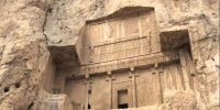 دپوی زباله و پسماند و نخاله ساختمانی بیخ گوش داریوش هخامنشی در نقش رستم + فیلم